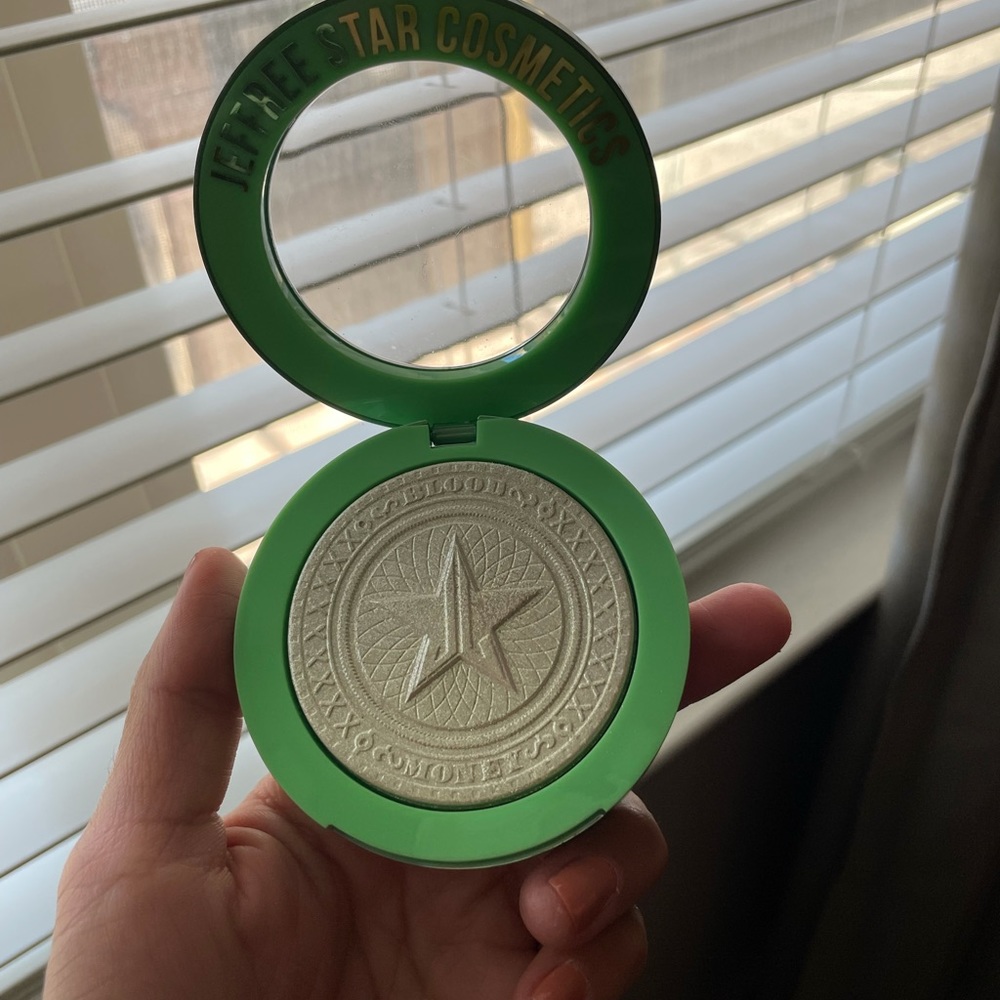 COPY - Jeffree Star highlighter
